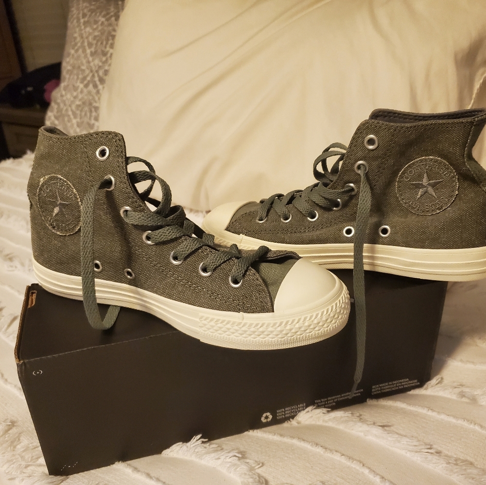 Youth Converse